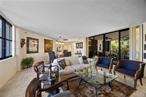 Condominio en venta en Hallandale Beach, Florida, 2 dormitorios, 144.28 m2 № 1482363 - foto 17