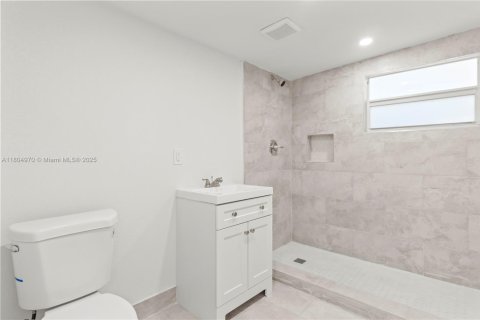 Villa ou maison à vendre à Miami, Floride: 4 chambres, 152.17 m2 № 1701020 - photo 22