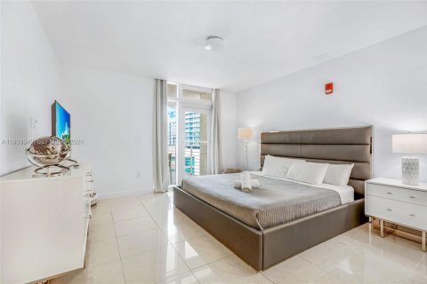 Copropriété à vendre à Miami, Floride: 2 chambres, 109.62 m2 № 1996727 - photo 5