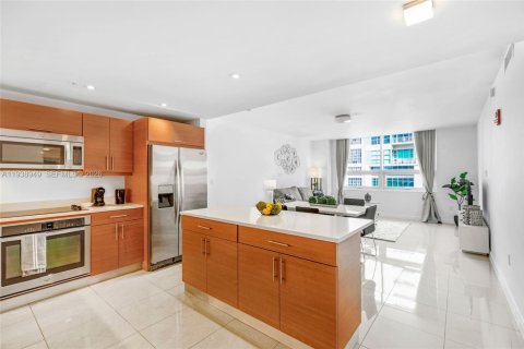 Copropriété à vendre à Miami, Floride: 2 chambres, 109.62 m2 № 1996727 - photo 6