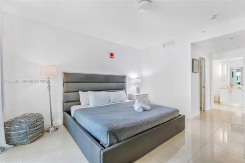 Copropriété à vendre à Miami, Floride: 2 chambres, 109.62 m2 № 1996727 - photo 25