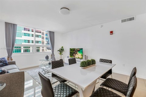 Copropriété à vendre à Miami, Floride: 2 chambres, 109.62 m2 № 1996727 - photo 9