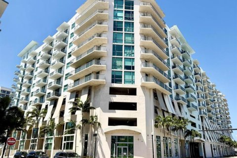 Condo in Hollywood, Florida, 1 bedroom  № 2187229