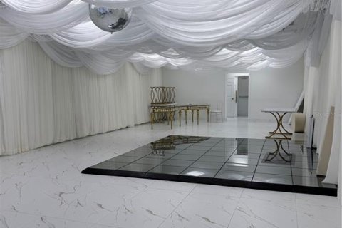 Immobilier commercial à louer à Sarasota, Floride: 117.06 m2 № 2406409 - photo 3