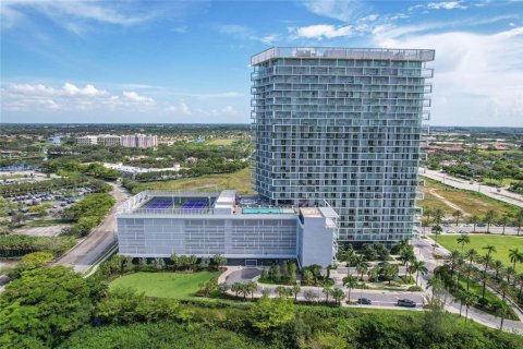 Condominio en Sunrise, Florida, 3 dormitorios  № 2182848