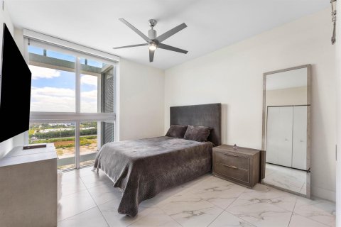 Condominio en venta en Sunrise, Florida, 3 dormitorios, 120.49 m2 № 2182848 - foto 12