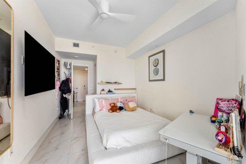 Condominio en venta en Sunrise, Florida, 3 dormitorios, 120.49 m2 № 2182848 - foto 19