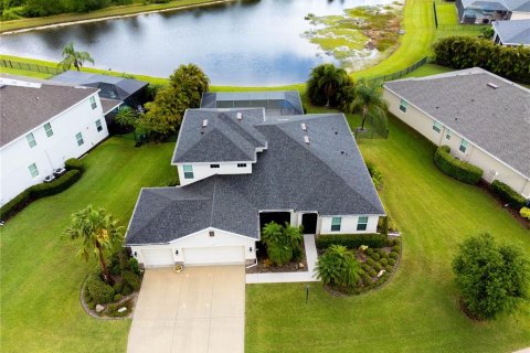 House in Parrish, Florida 4 bedrooms, 277.5 sq.m. № 1630829 - photo 13
