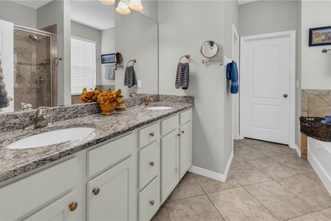 House in Parrish, Florida 4 bedrooms, 277.5 sq.m. № 1630829 - photo 8