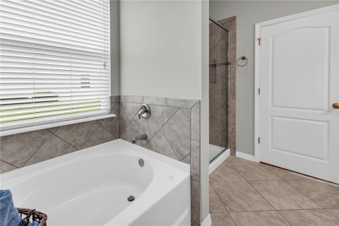 House in Parrish, Florida 4 bedrooms, 277.5 sq.m. № 1630829 - photo 9