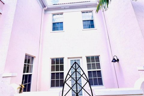 Townhouse in Boca Raton, Florida 3 bedrooms, 191.56 sq.m. № 2191160 - photo 15