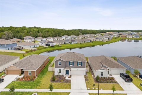 Casa en venta en Kissimmee, Florida, 5 dormitorios, 227.7 m2 № 2201624 - foto 27