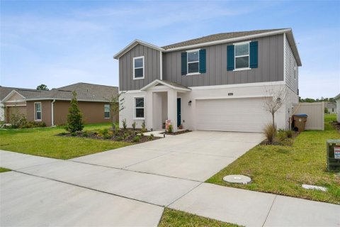 House in Kissimmee, Florida 5 bedrooms, 227.7 sq.m. № 2201624