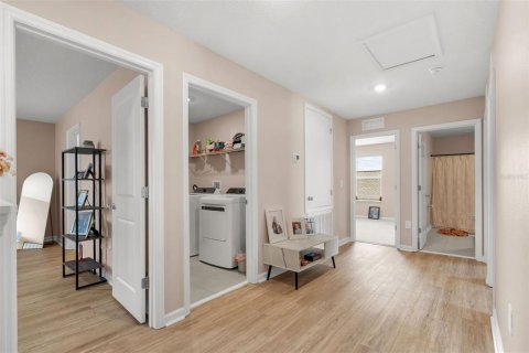 Casa en venta en Kissimmee, Florida, 5 dormitorios, 227.7 m2 № 2201624 - foto 16
