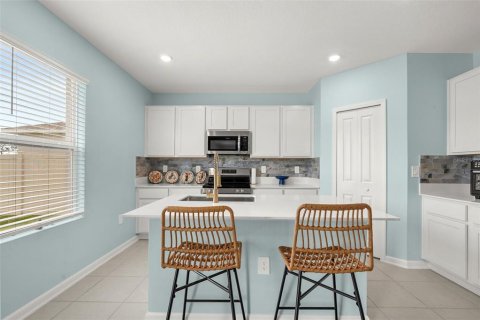 Casa en venta en Kissimmee, Florida, 5 dormitorios, 227.7 m2 № 2201624 - foto 10
