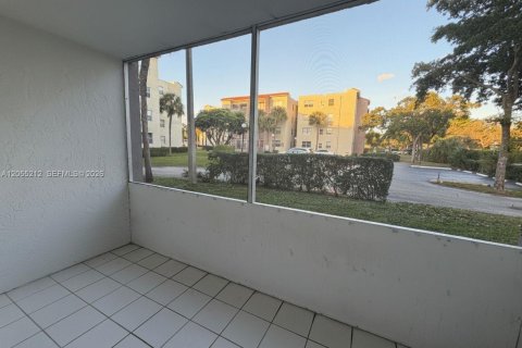 Copropriété à vendre à North Lauderdale, Floride: 2 chambres, 92.9 m2 № 2248732 - photo 17