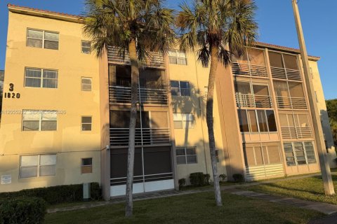 Condo à North Lauderdale, Floride, 2 chambres  № 2248732