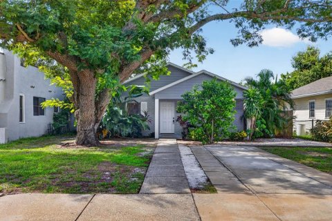 Villa ou maison à Saint Petersburg, Floride 4 chambres, 122.63 m2 № 2356354