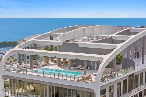 Condominio en venta en Miami, Florida, 2 dormitorios, 121.7 m2 № 2075713 - foto 24