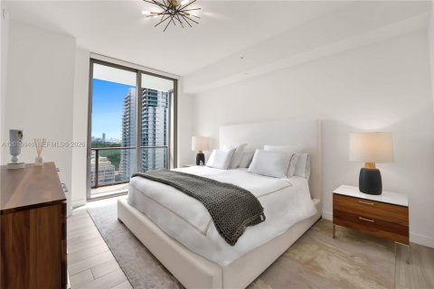 Condominio en venta en Miami, Florida, 2 dormitorios, 121.7 m2 № 2075713 - foto 11
