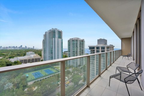 Condominio en venta en Miami, Florida, 2 dormitorios, 121.7 m2 № 2075713 - foto 5