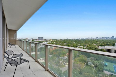 Condominio en venta en Miami, Florida, 2 dormitorios, 121.7 m2 № 2075713 - foto 4
