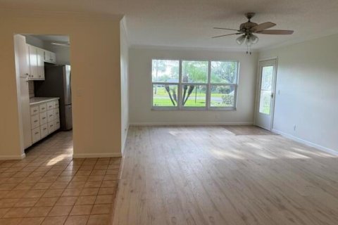 Condo in Lake Worth, Florida, 1 bedroom  № 2177100 - photo 21