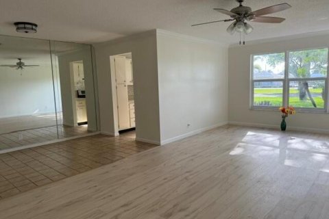 Condo in Lake Worth, Florida, 1 bedroom  № 2177100 - photo 24