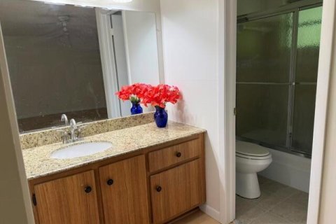 Condo in Lake Worth, Florida, 1 bedroom  № 2177100 - photo 7