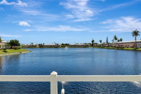 Condominio en venta en Hallandale Beach, Florida, 1 dormitorio, 58.06 m2 № 1990943 - foto 30