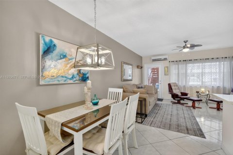 Condominio en venta en Hallandale Beach, Florida, 1 dormitorio, 58.06 m2 № 1990943 - foto 18