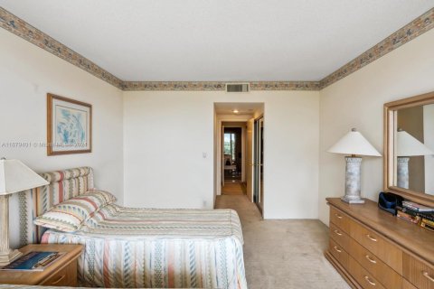 Condo in Aventura, Florida, 2 bedrooms  № 1981173 - photo 14