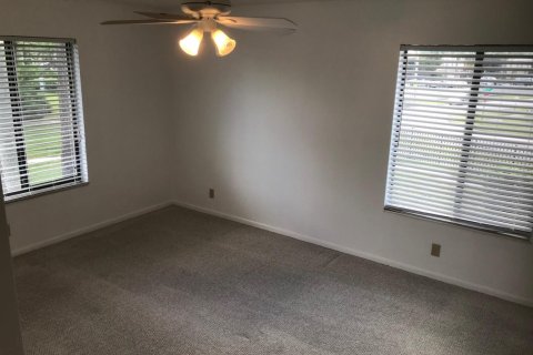 Copropriété à louer à West Palm Beach, Floride: 2 chambres, 102.75 m2 № 2352623 - photo 3