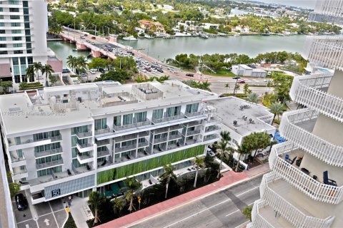 Copropriété à vendre à Miami Beach, Floride: 30.75 m2 № 1985061 - photo 2