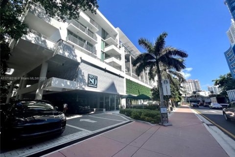 Copropriété à vendre à Miami Beach, Floride: 30.75 m2 № 1985061 - photo 12