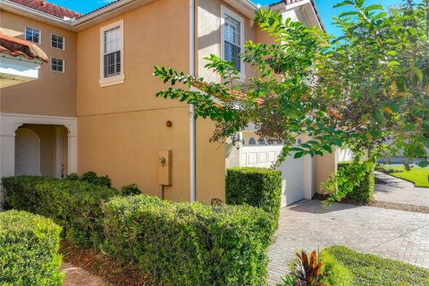 Touwnhouse à vendre à Maitland, Floride: 3 chambres, 195.09 m2 № 2399442 - photo 5