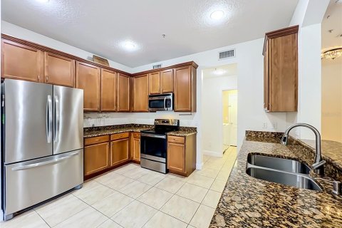 Touwnhouse à vendre à Maitland, Floride: 3 chambres, 195.09 m2 № 2399442 - photo 24