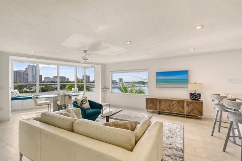 Copropriété à vendre à Sarasota, Floride: 2 chambres, 126.25 m2 № 1831561 - photo 5