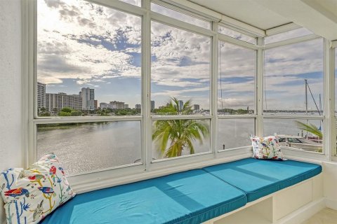 Copropriété à vendre à Sarasota, Floride: 2 chambres, 126.25 m2 № 1831561 - photo 11