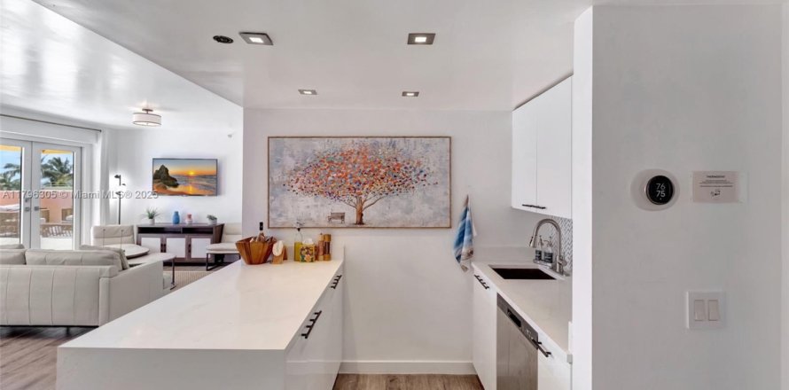 Condo à Miami Beach, Floride, 2 chambres № 1959983