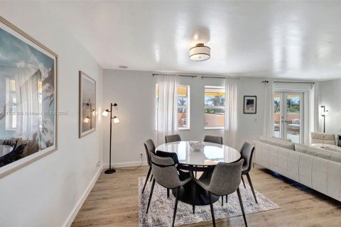 Copropriété à louer à Miami Beach, Floride: 2 chambres, 83.61 m2 № 1959983 - photo 11