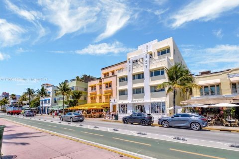 Copropriété à louer à Miami Beach, Floride: 2 chambres, 83.61 m2 № 1959983 - photo 23
