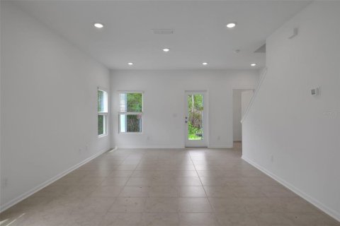 Touwnhouse à vendre à Middleburg, Floride: 3 chambres, 147.53 m2 № 2412739 - photo 12