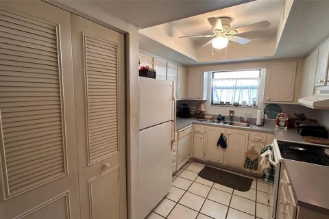 Condo in Seminole, Florida, 1 bedroom  № 2198044 - photo 13