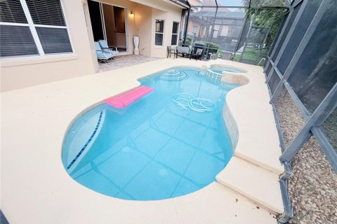 Villa ou maison à vendre à Orlando, Floride: 4 chambres, 274.99 m2 № 1888667 - photo 11