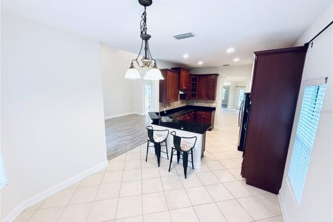 Villa ou maison à vendre à Orlando, Floride: 4 chambres, 274.99 m2 № 1888667 - photo 14