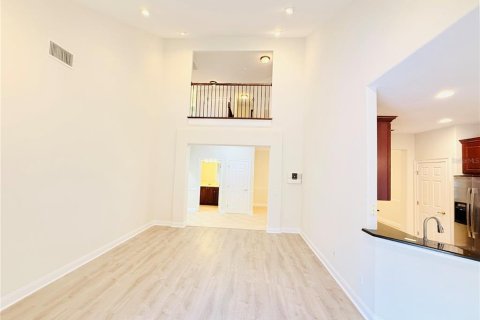 Villa ou maison à vendre à Orlando, Floride: 4 chambres, 274.99 m2 № 1888667 - photo 5