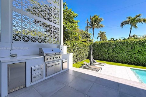 Купить виллу или дом в Ки-Бискейн, Флорида 5 спален, 349.5м2, № 2050528 - фото 19