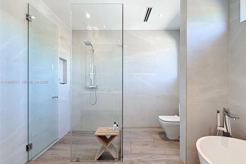 Купить виллу или дом в Ки-Бискейн, Флорида 5 спален, 349.5м2, № 2050528 - фото 20