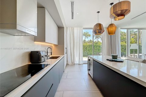 Купить виллу или дом в Ки-Бискейн, Флорида 5 спален, 349.5м2, № 2050528 - фото 7